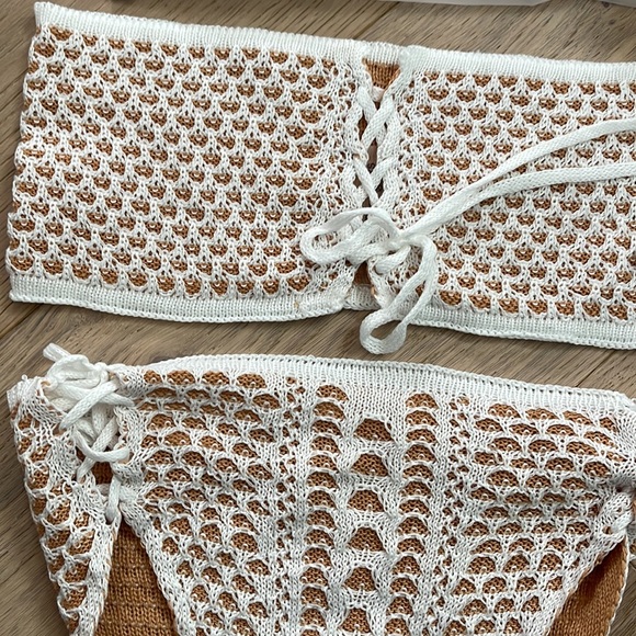 New!!! Bikini set 
Color:white Size: XS - Picture 2 of 3